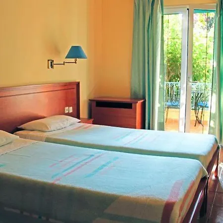 Poseidon מלון דירות