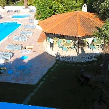 Poseidon Aparthotel 3*